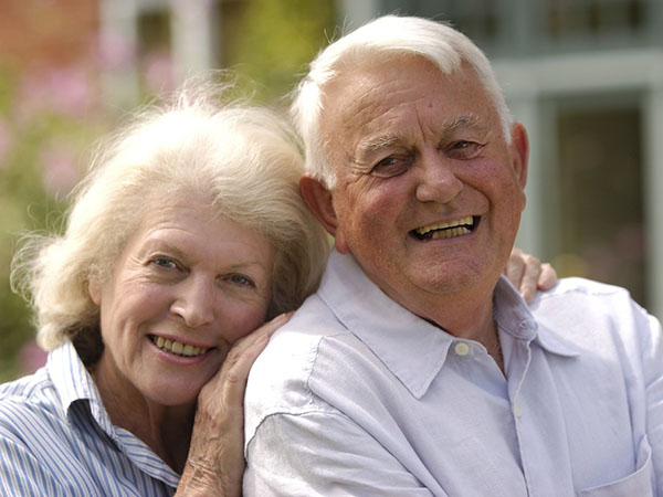 How to Discuss Finances with Aging Parents: A Guide for Peace of Mind