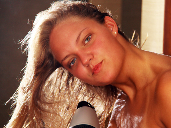 Common Blow-Drying Mistakes and How to Achieve Smooth, Healthy Hair