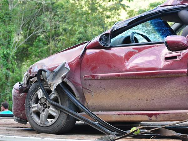 How a Single-Vehicle Collision Affects Your Auto Insurance: What Drivers Need to Know