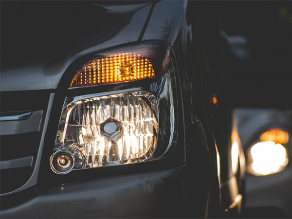 How to Clean and Restore Your Car’s Headlights for Safety and Shine