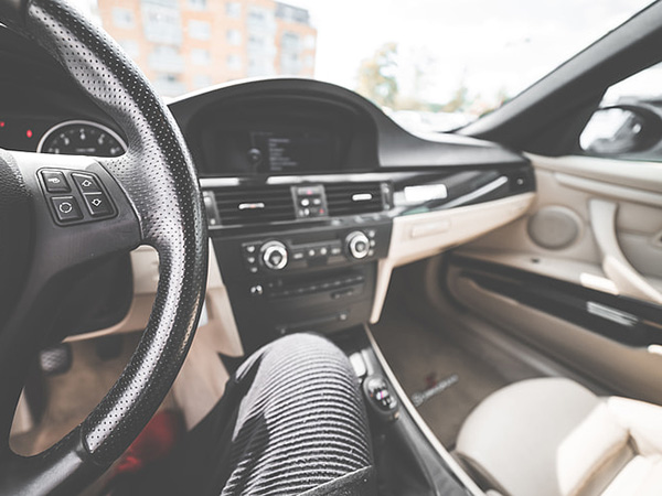 How to Vacuum Your Car Interior for a Cleaner, Fresher Ride
