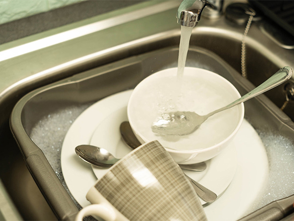 Quick Cleaning Tips for Busy Lives: How to Keep Your Home Tidy in Minutes