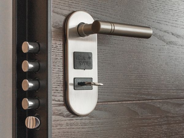 Why Renters Need Property Insurance: Safeguarding Your Belongings