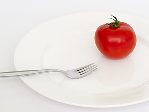 The Hidden Health Risks of Fad Diets and Why Sustainable Weight Loss Matters