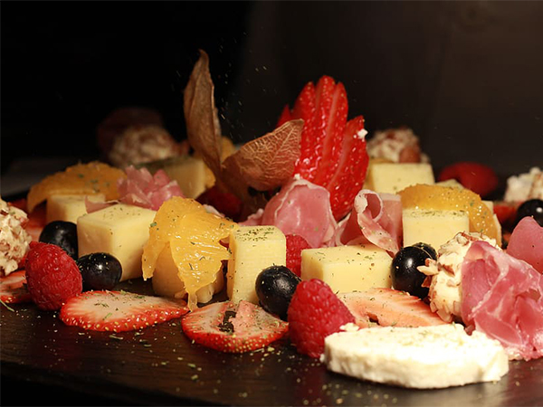 The Ultimate Food Pairing Guide: Science, Technique & Creativity