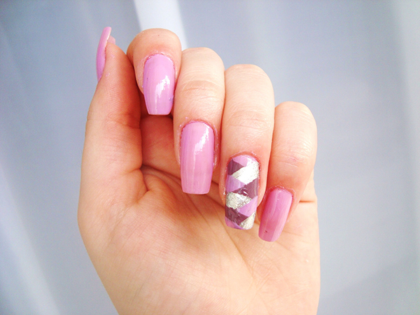 Gel Nails vs. Dip Powder Nails: Which Manicure Is Right for You?