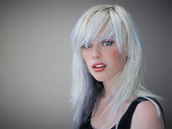 How to Style Bangs While Growing Them Out: Easy, Chic Solutions for Every Stage