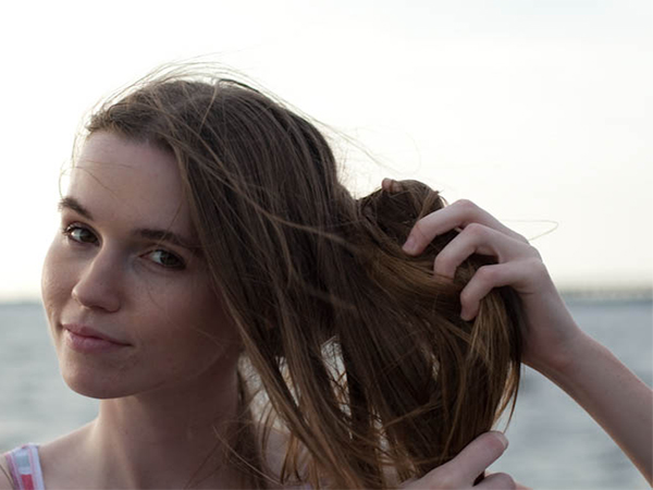 How to Remove Hair Tangles: Tips for Smooth, Knot-Free Locks