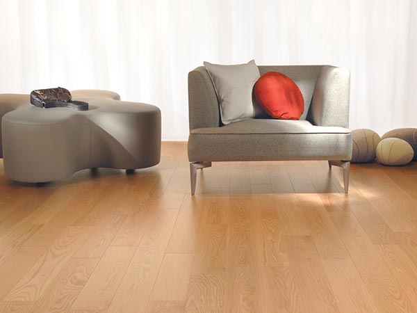 How to Choose the Right Hardwood Floor Color