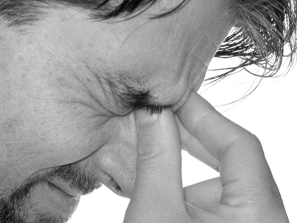 How Chiropractic Care Can Help Manage Headaches and Migraines