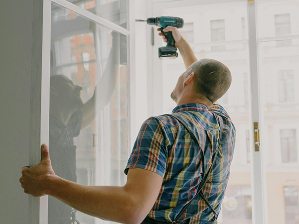 DIY vs. Hiring a Professional: How to Choose the Right Approach for Your Home Projects