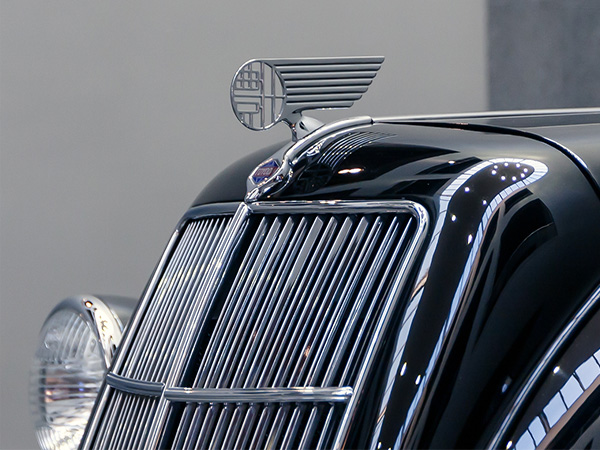 Do Hood Ornaments Affect Gas Mileage? Separating Fact from Fiction