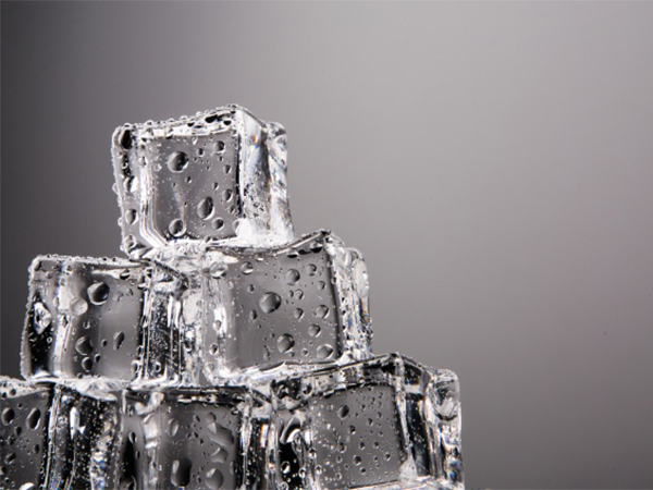 Ice Rolling for Skin: Benefits, Tips, and How to Use It Safely