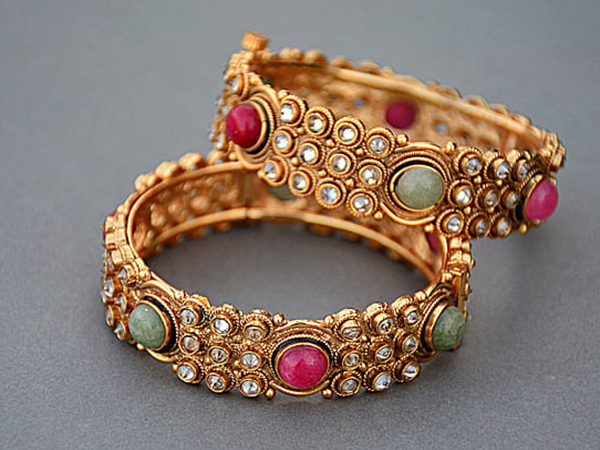 Protecting Precious Possessions: When and Why to Insure Your Jewelry