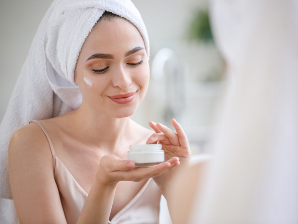Is Your Skincare Causing an Allergic Reaction? Signs, Causes, and What to Do