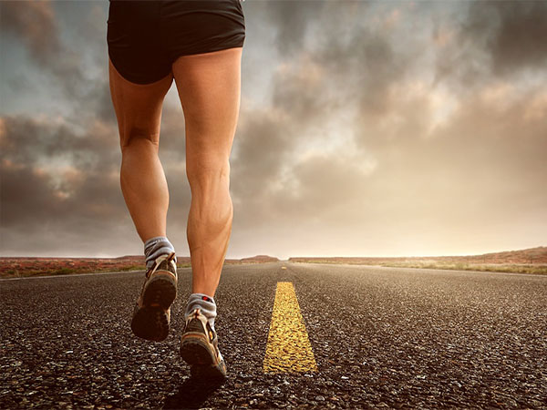 Should You Work Out with Sore Muscles? A Smart Guide to Recovery and Performance