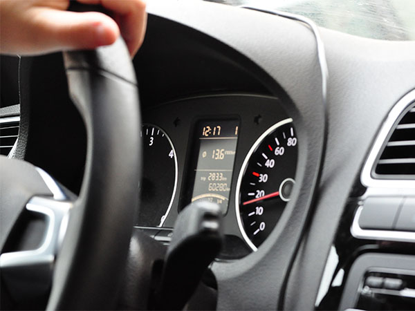 How to Clean a Sticky Steering Wheel: Tips and Tricks