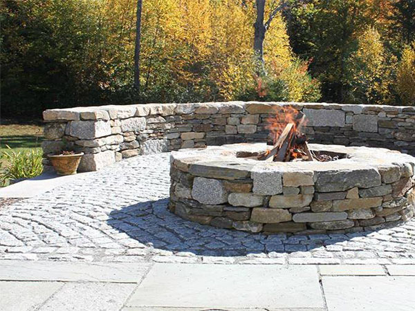 The Best Ways to Use Stone in Your Home’s Landscape