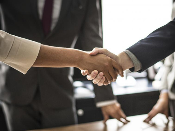 Essential Skills Every Entrepreneur Needs to Thrive in the Digital Age