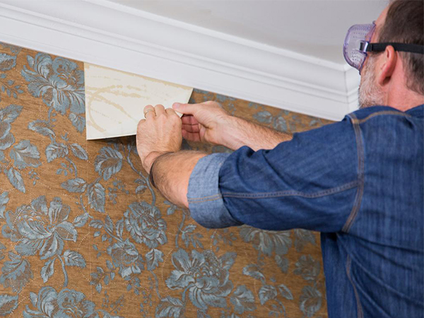 How to Remove Old Wallpaper: A Step-by-Step Guide