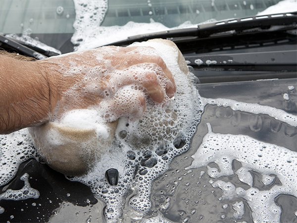 7 Essential Tips to Avoid Scratches While Washing Your Car