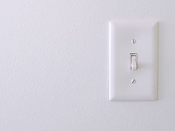 5 Effective Ways to Clean Light Switches and Wall Plates for a Healthier Home