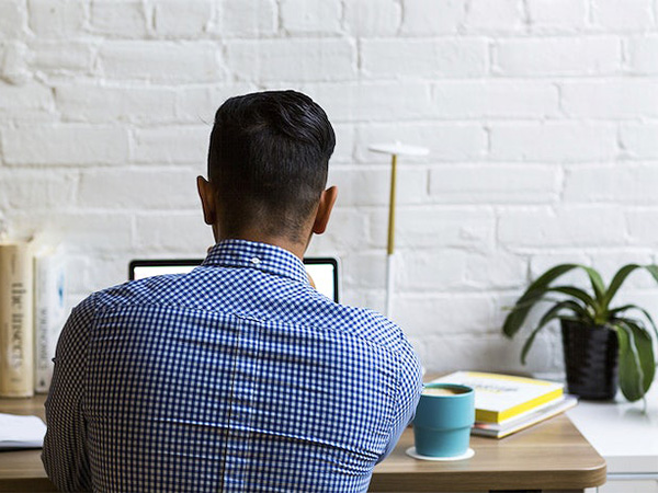 Workplace Ergonomics: Tips for Maintaining a Healthy Spine
