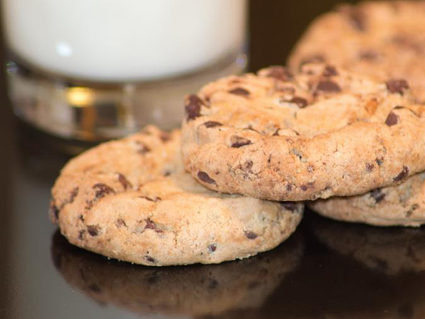 Social Media for Unveiling the Secret to Perfect Chocolate Chip Cookies: A Baker's Guide