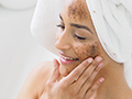 How to Know Your Skin is Begging for Exfoliation