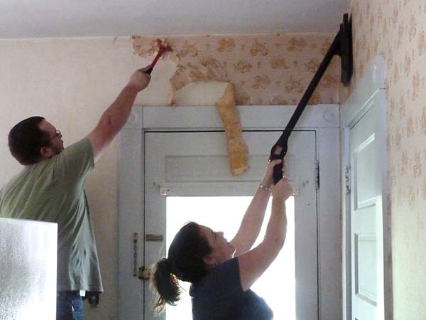 Social Media for Tips for Painting Over Wallpaper: Transforming Your Walls with Ease